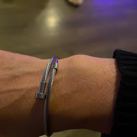 18k Gold Plating Nail Shape Twist Chain Titanium Steel Bracelet - Picture 6 of 6